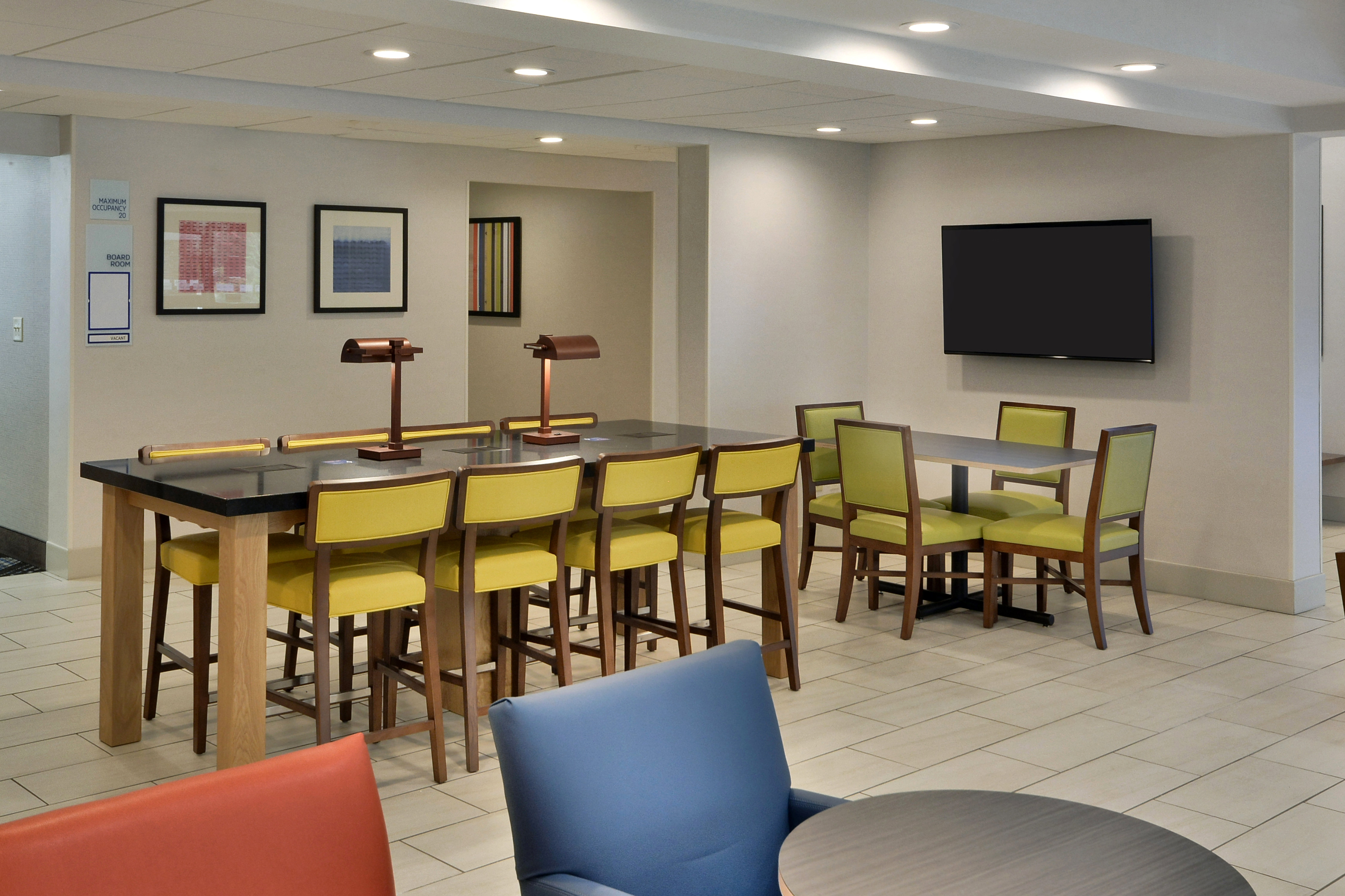 Holiday Inn Express Raleigh-Durham Airport 23/25
