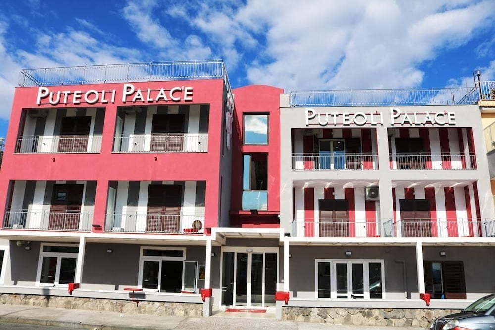 Puteoli Palace Hotel 3/50