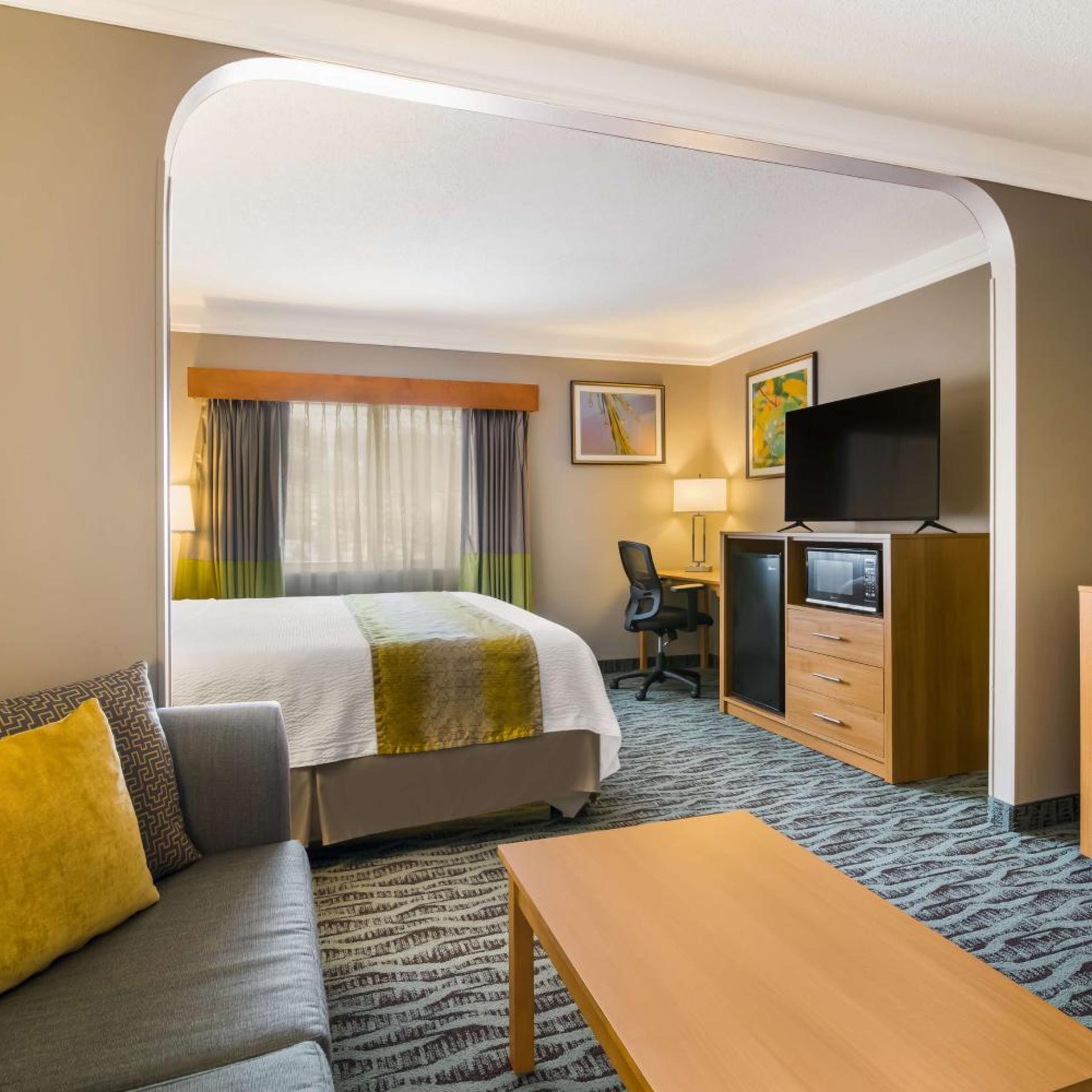 غرفة بسرير كوين، Best Western Plus Executive Court Inn & Conference Center 5/7