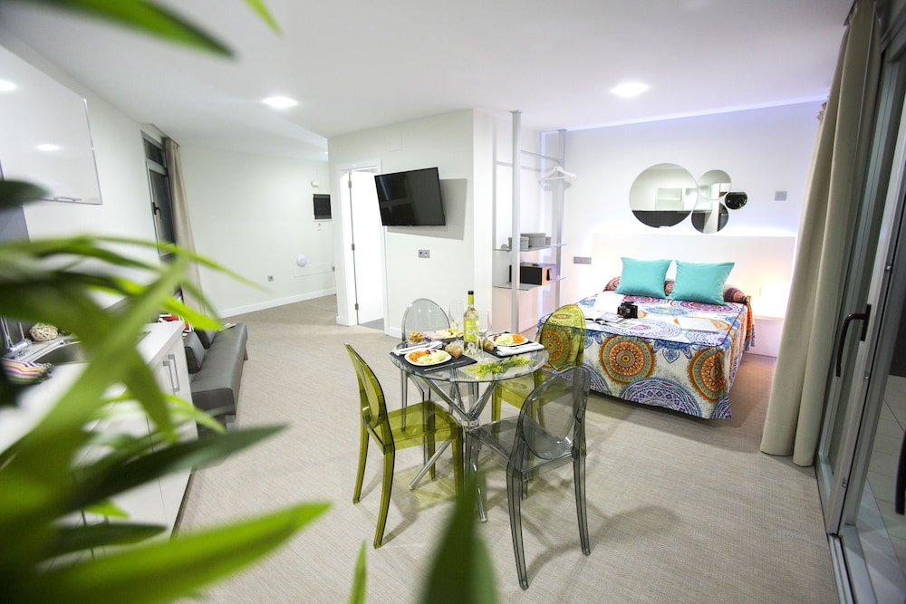 Valentina Beach Apartments And Suites 36/57