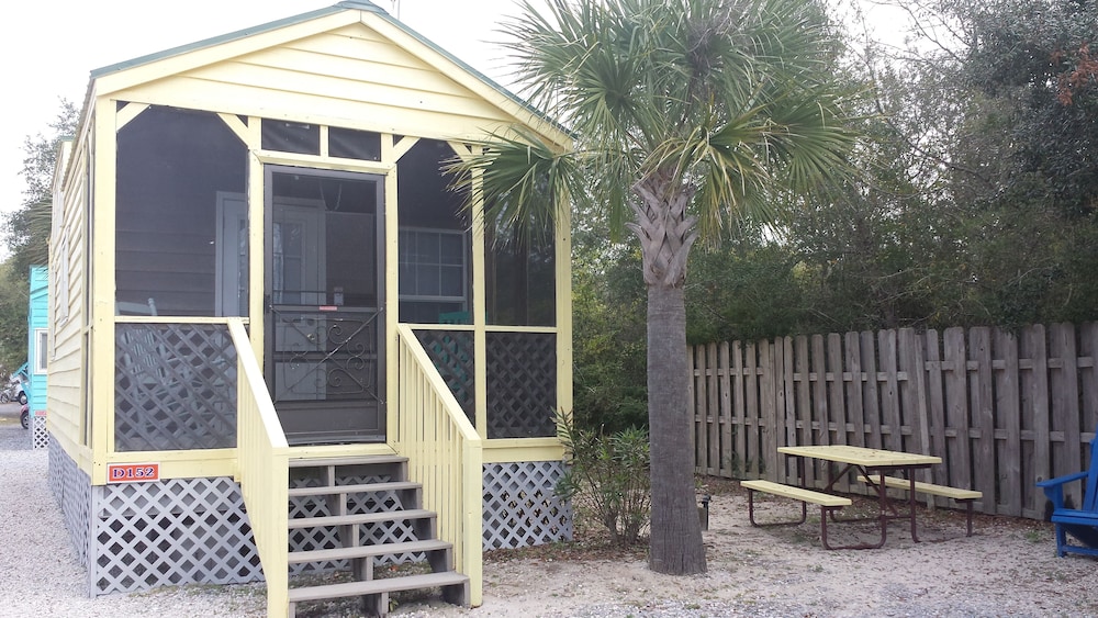 Navarre Beach Camping Resort 7/61