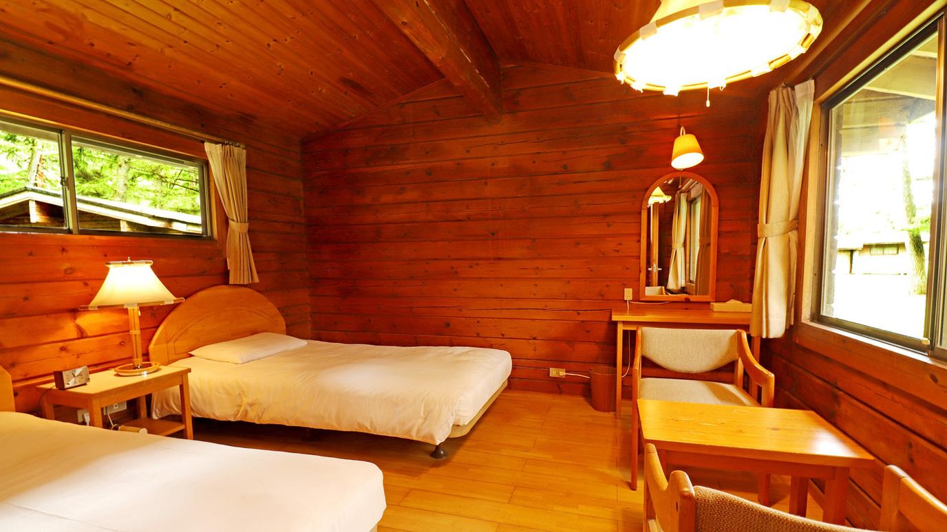 2 Bedrooms, Run of House, Living Area, West Wing