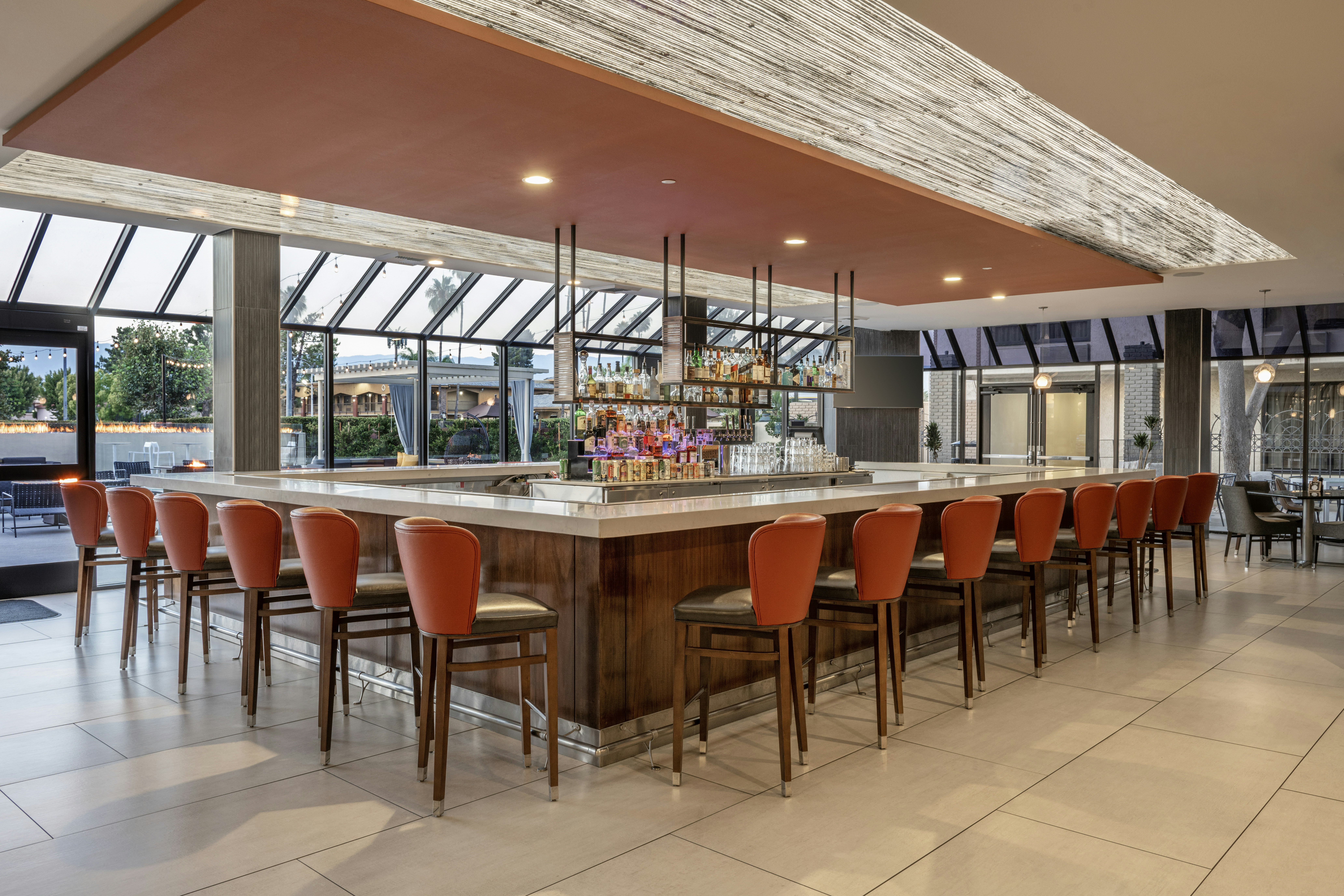 DoubleTree by Hilton Hotel San Bernardino 15/32