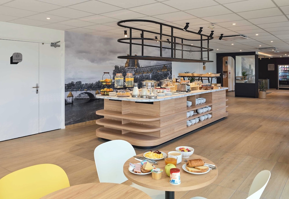 B&B Hotel Paris Vitry-sur-Seine 3 stars 40/55