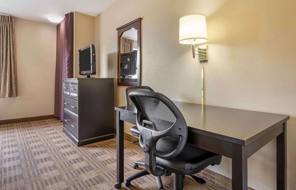 Extended Stay America Bloomington - Normal 36/48
