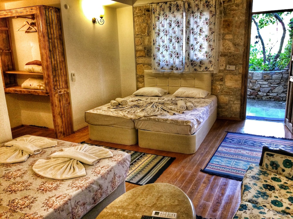 Parmis Boutique House 9/50