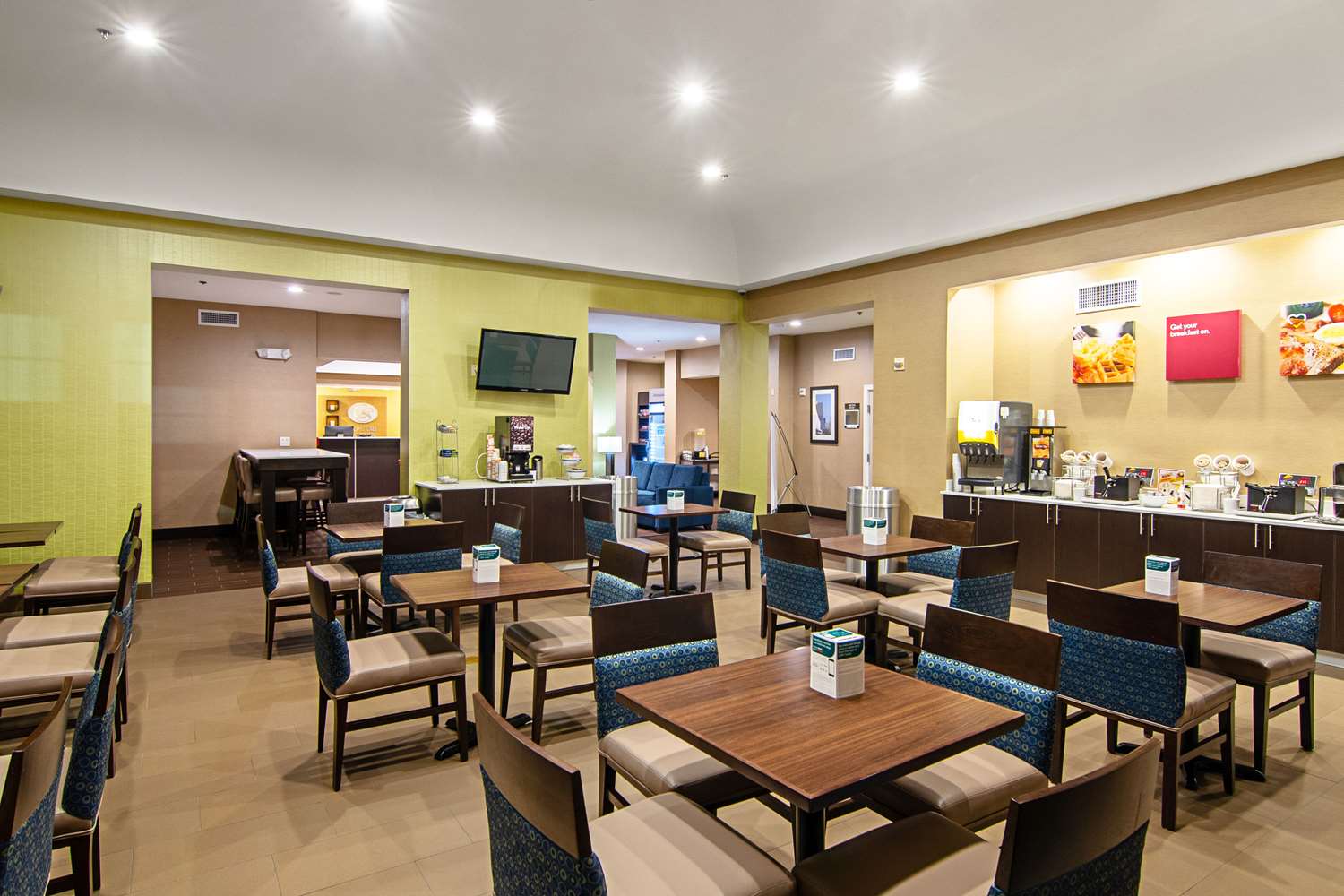 Comfort Suites NW Dallas Near Love Field 31/49