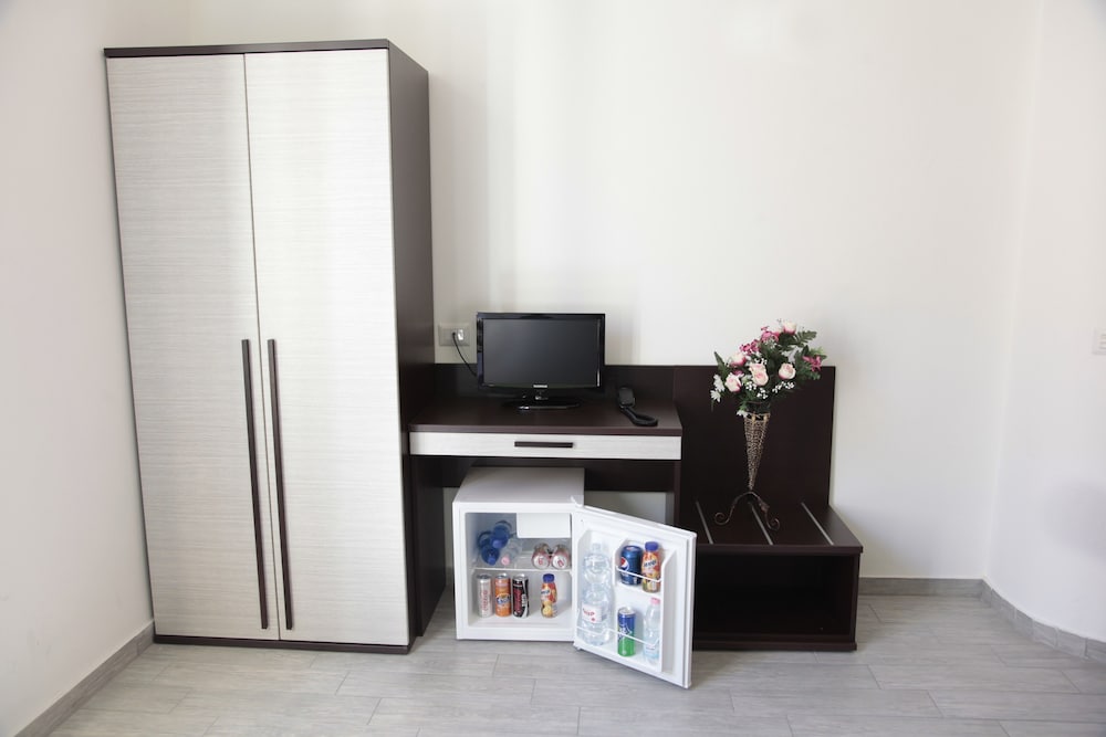 Hotel Poma 36/43