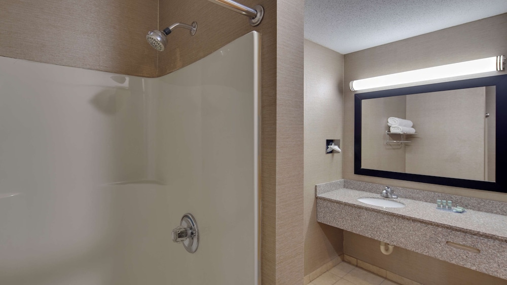 Best Western Pontiac Inn 12/26