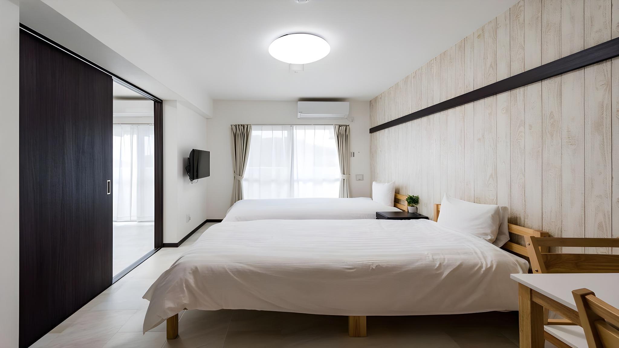 Standard, Twin Beds, Scenic View, Main Building