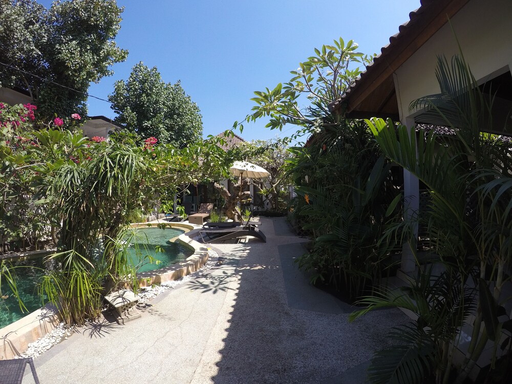 Kalua Boutique Bungalows 44/50