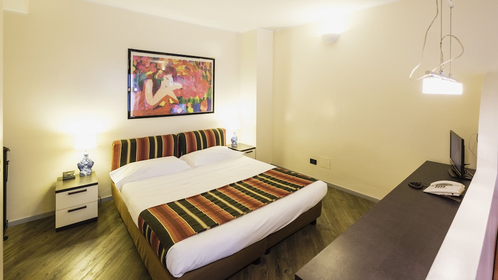 Residence Sacchi 24/80