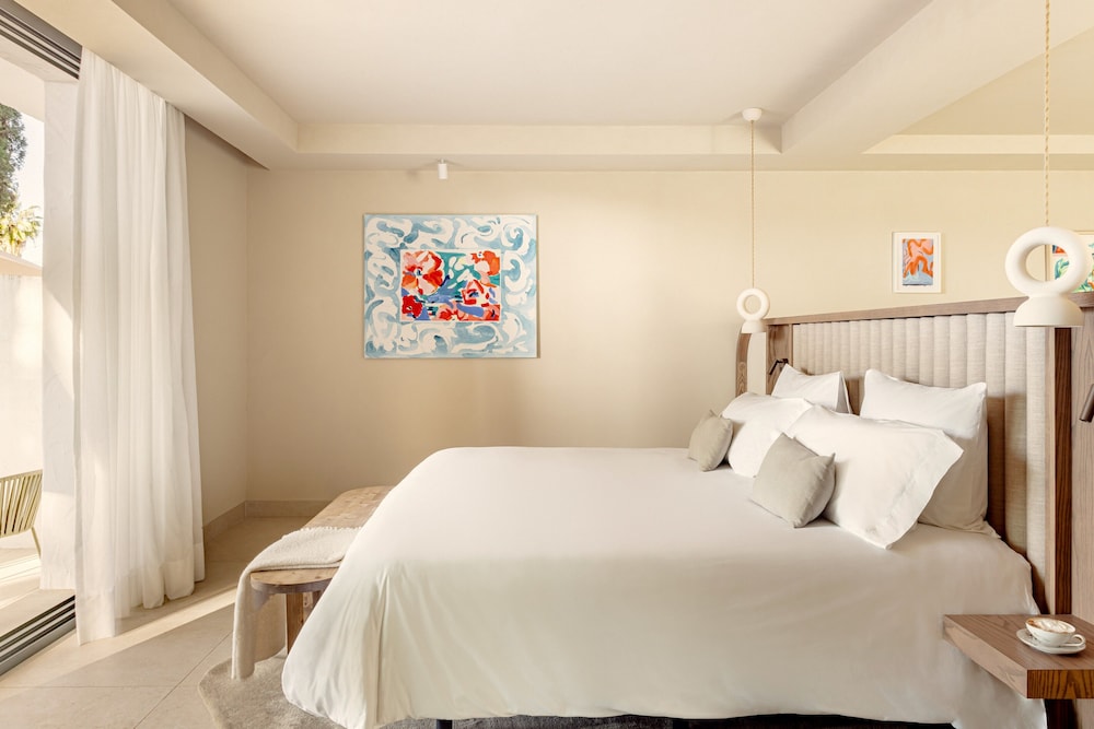 Host Villas & Suites 15/50