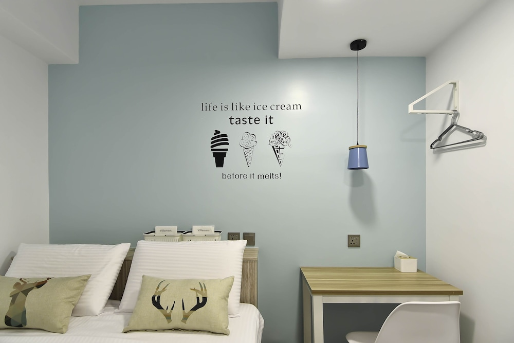 Flyinn Hostel 22/50