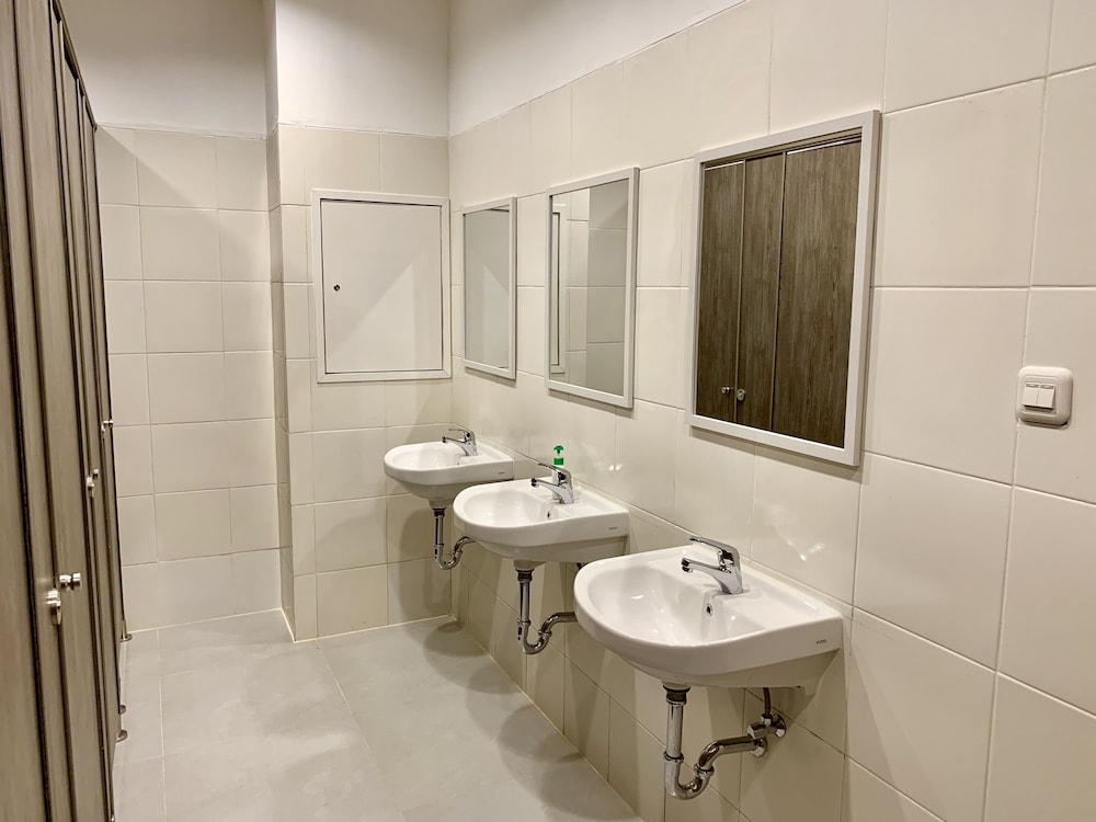 Stay Inn Hostel Jakarta 61/64