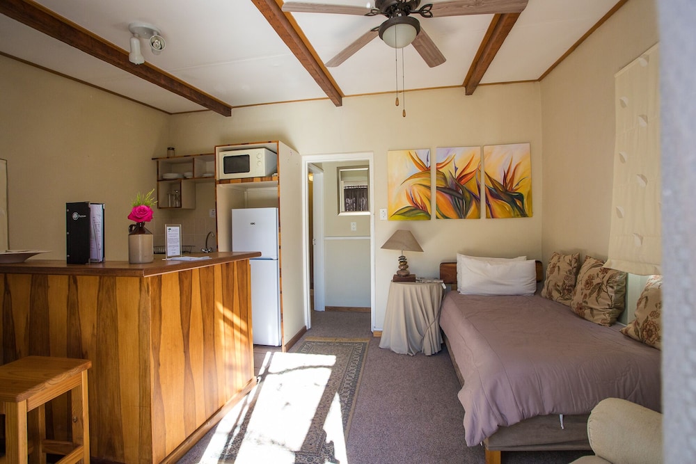 Damas Guest Farm 6/50