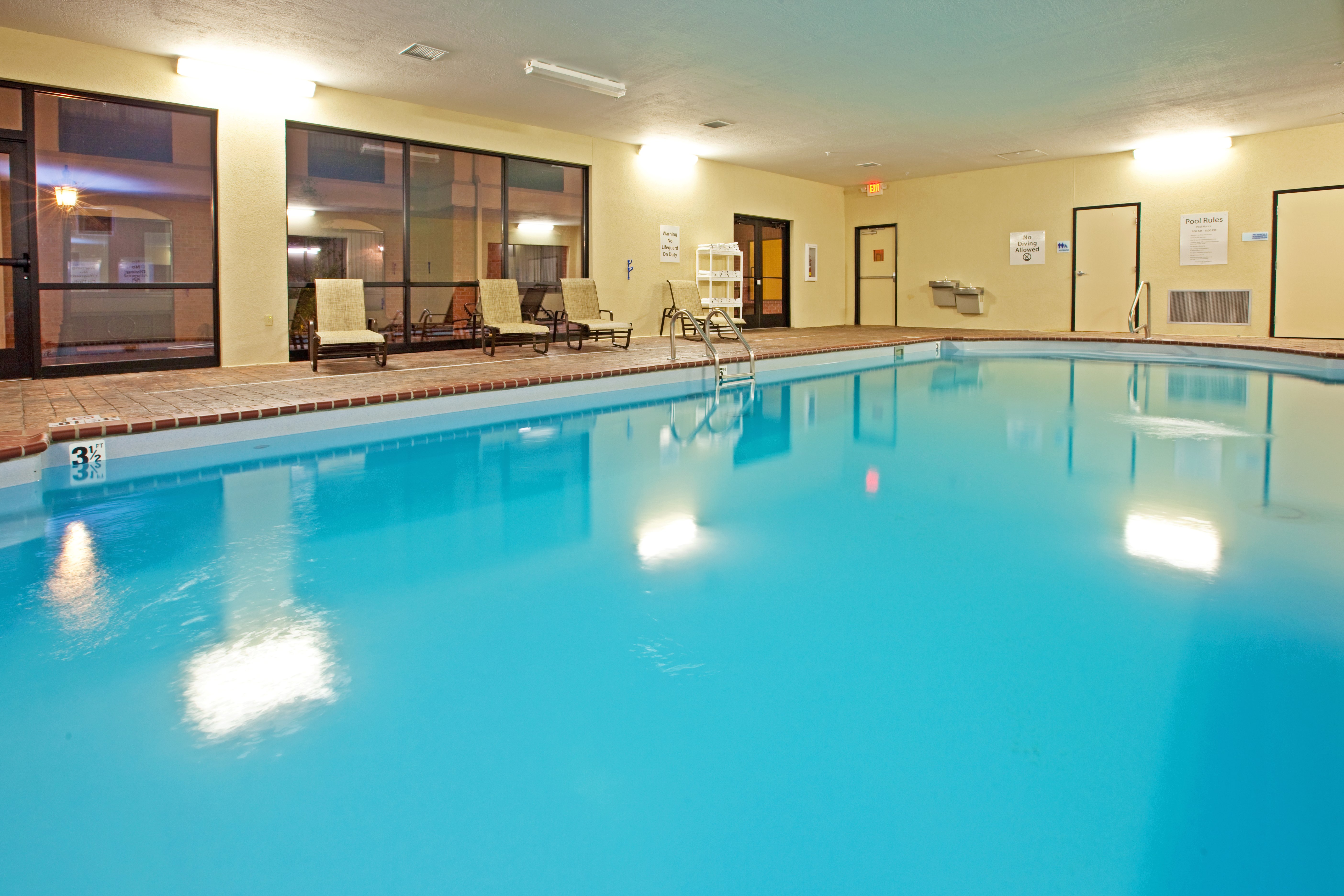 Holiday Inn Express Hotel Suites Franklin 41/61
