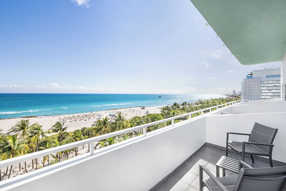 RIU Plaza Miami Beach 51/54