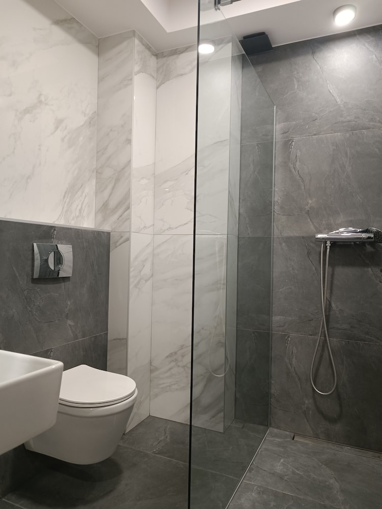 ROOMS MADISON 50/55