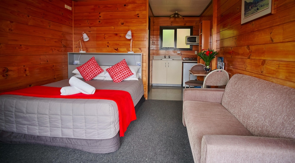 Room, Twin Beds