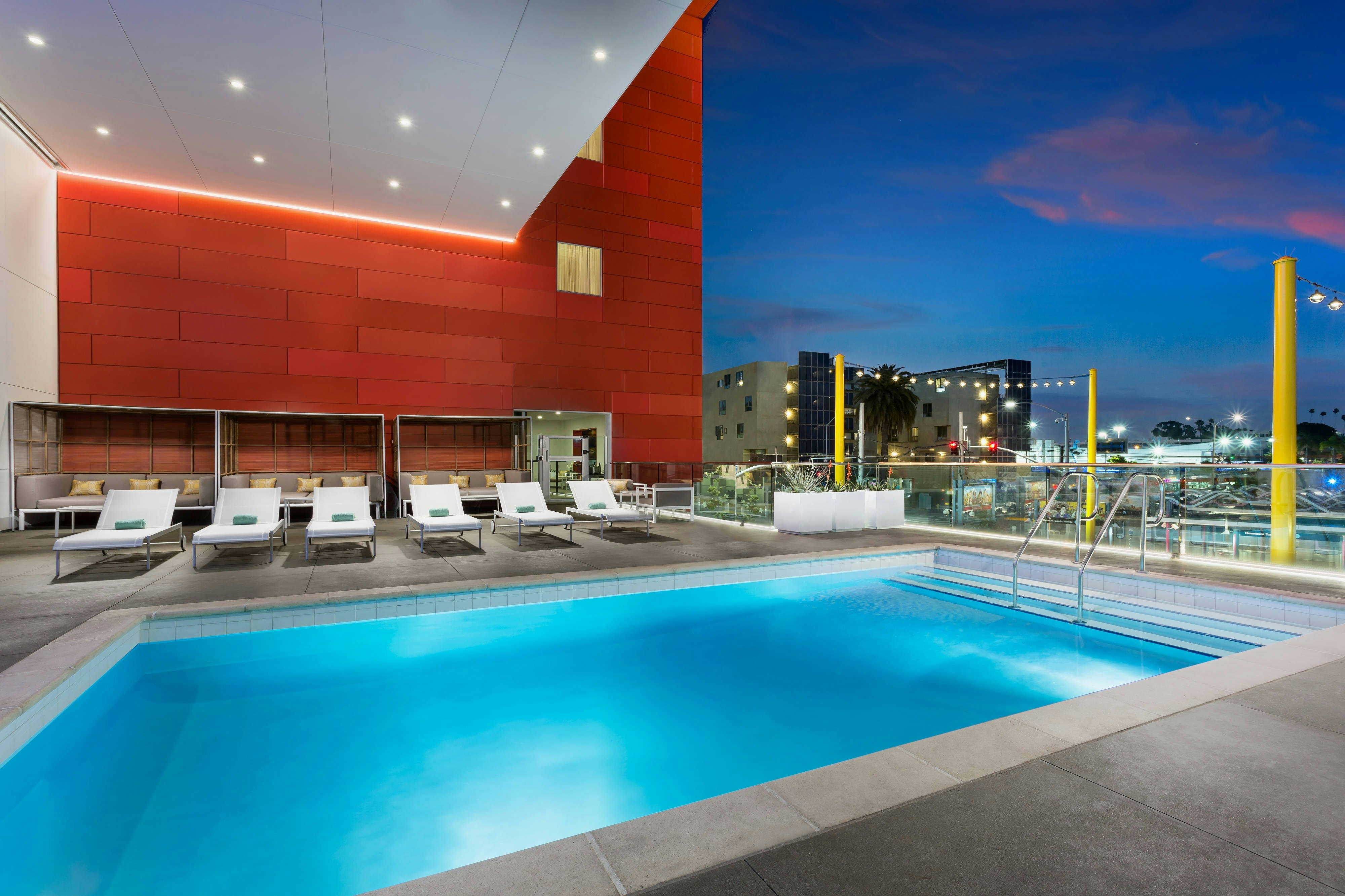 Courtyard by Marriott Santa Monica 34/59