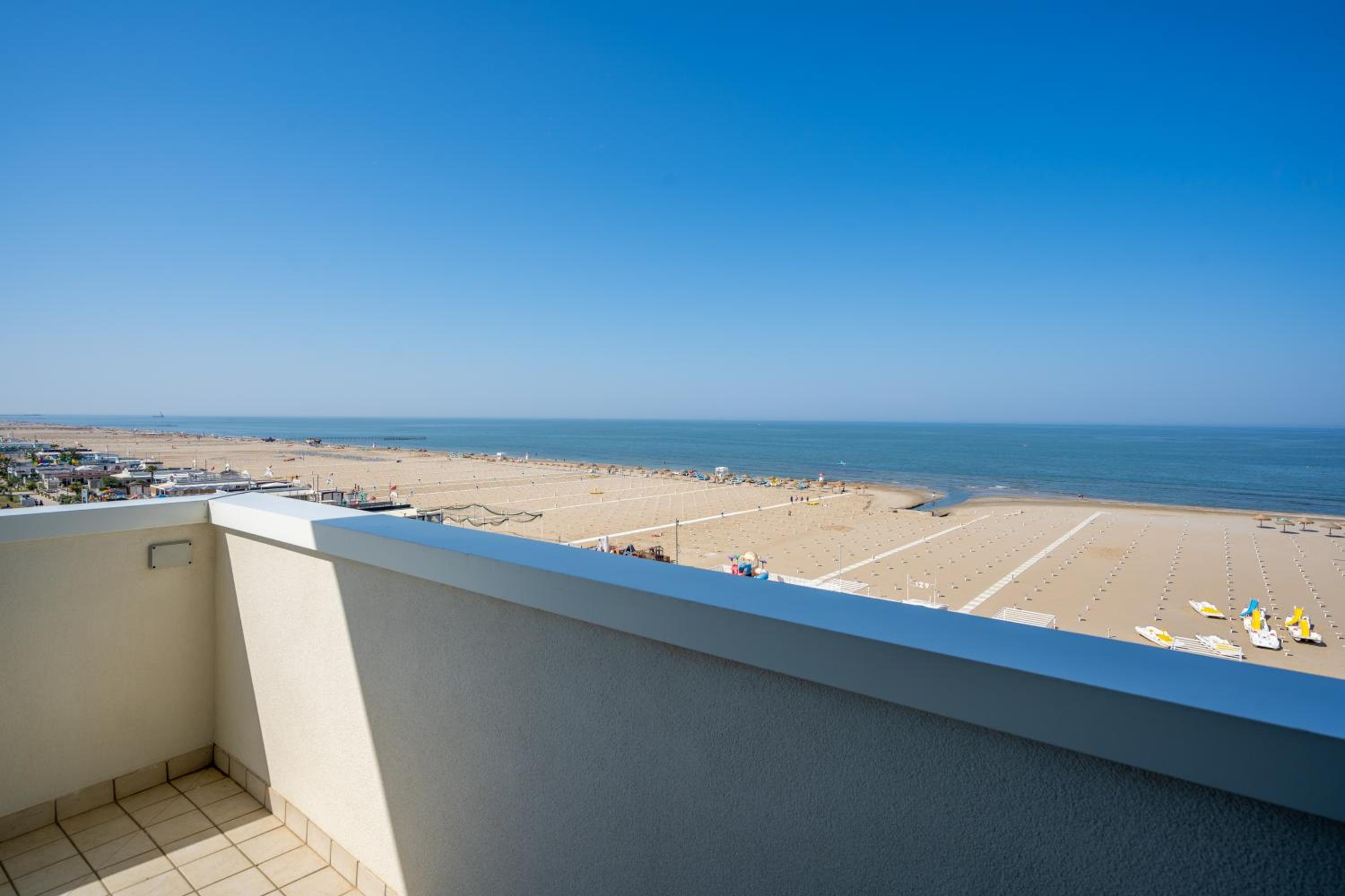 HOTEL ASTOR RIMINI 55/61