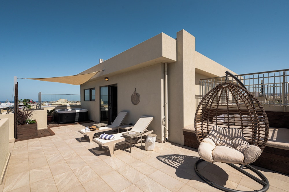 Dom Boutique Hotel 43/64