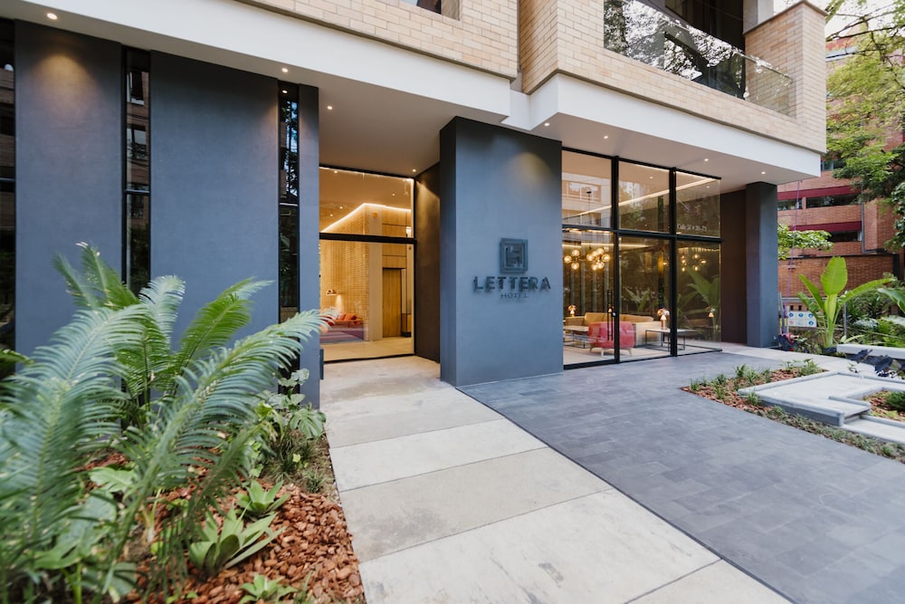 LETTERA HOTEL 47/50