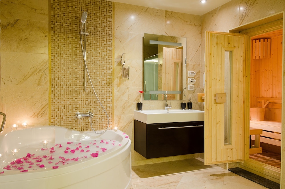 TEDA Swiss Inn Plaza Hotel 50/50