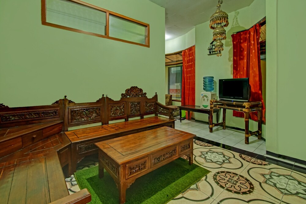 OYO 90031 Villa Papada 16/23