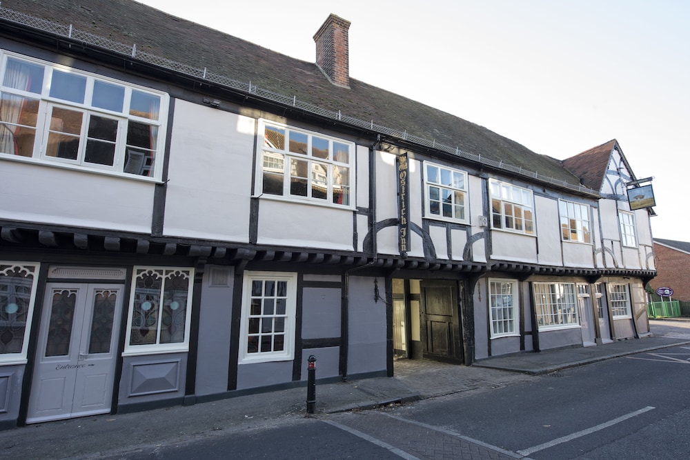 The Ostrich Inn 2/50
