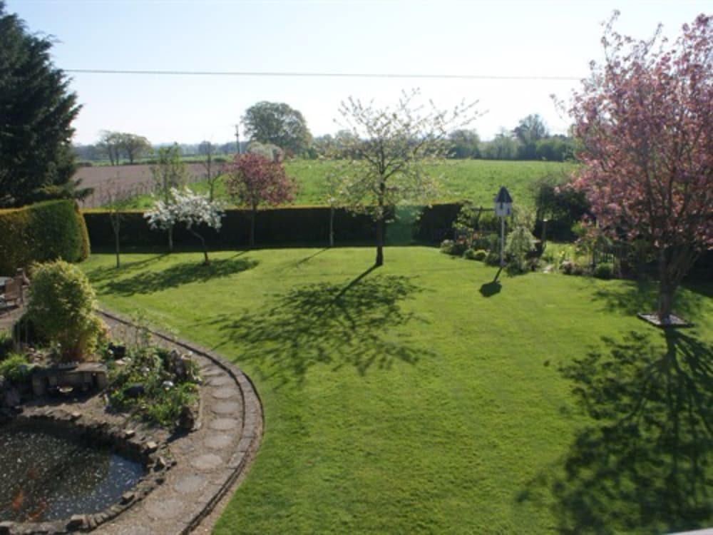 Orchard Side Bed And Breakfast 42/50
