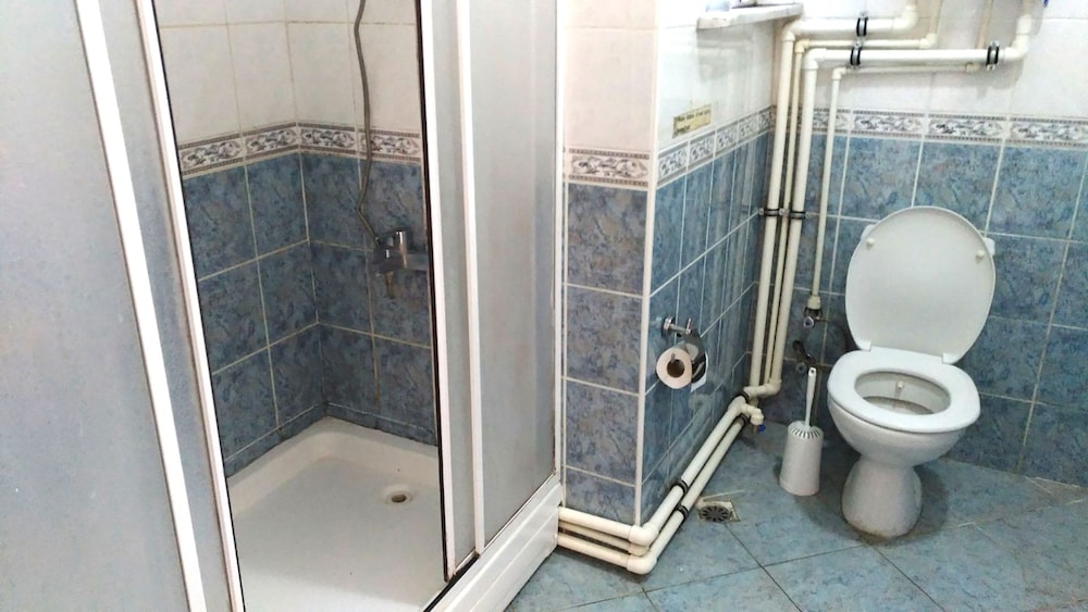 Kevin's Hostel 16/18