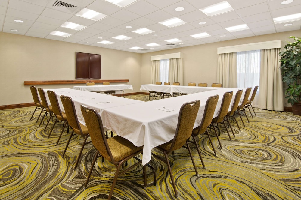 Hampton Inn Suites Walla Walla 43/48