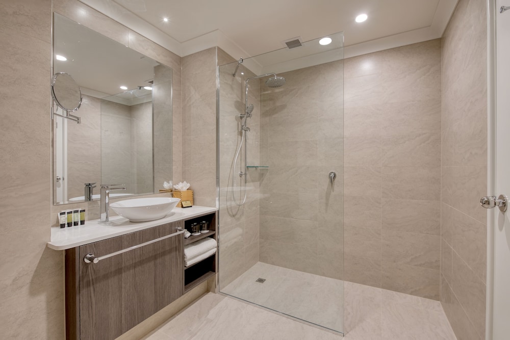 Duxton Hotel 20/74