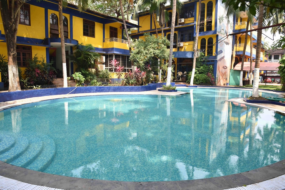 Falcon Resorts 65/70