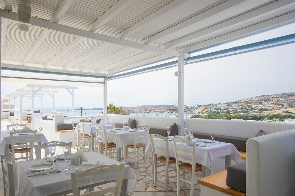 Paros Palace 59/76