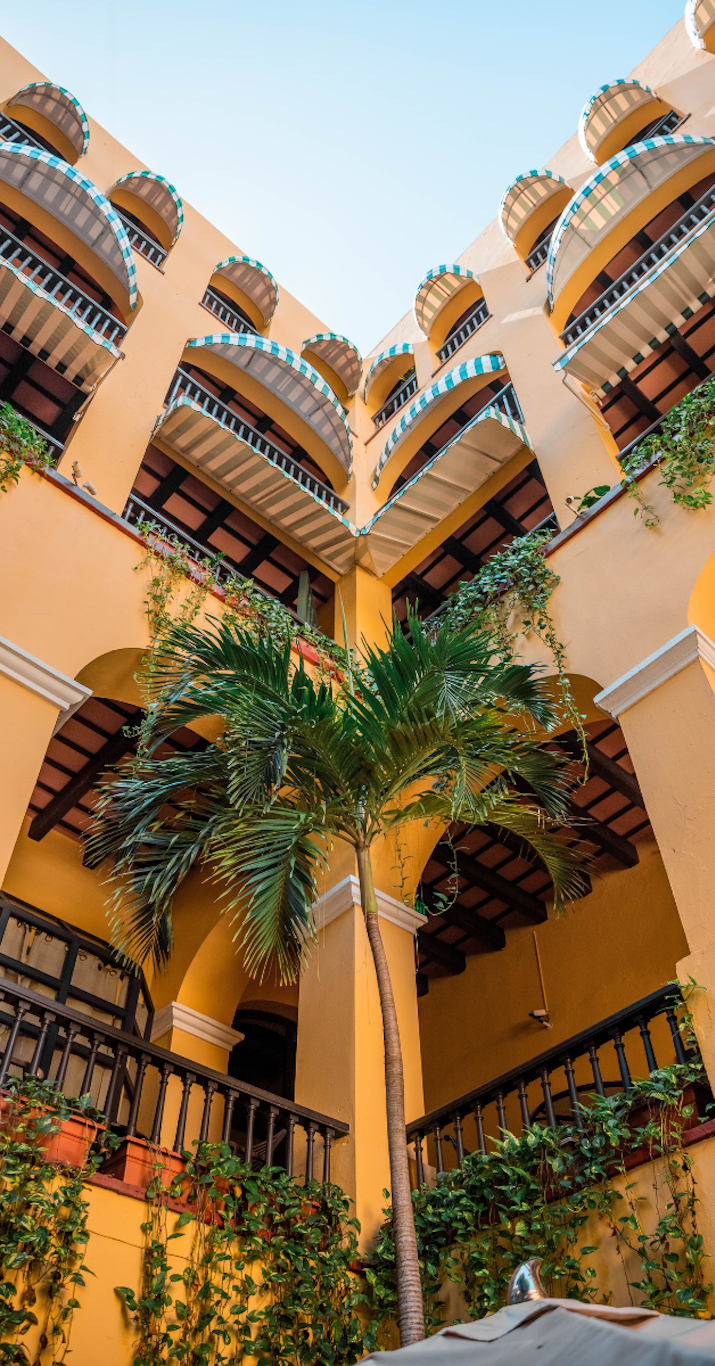El Convento Hotel 8/75