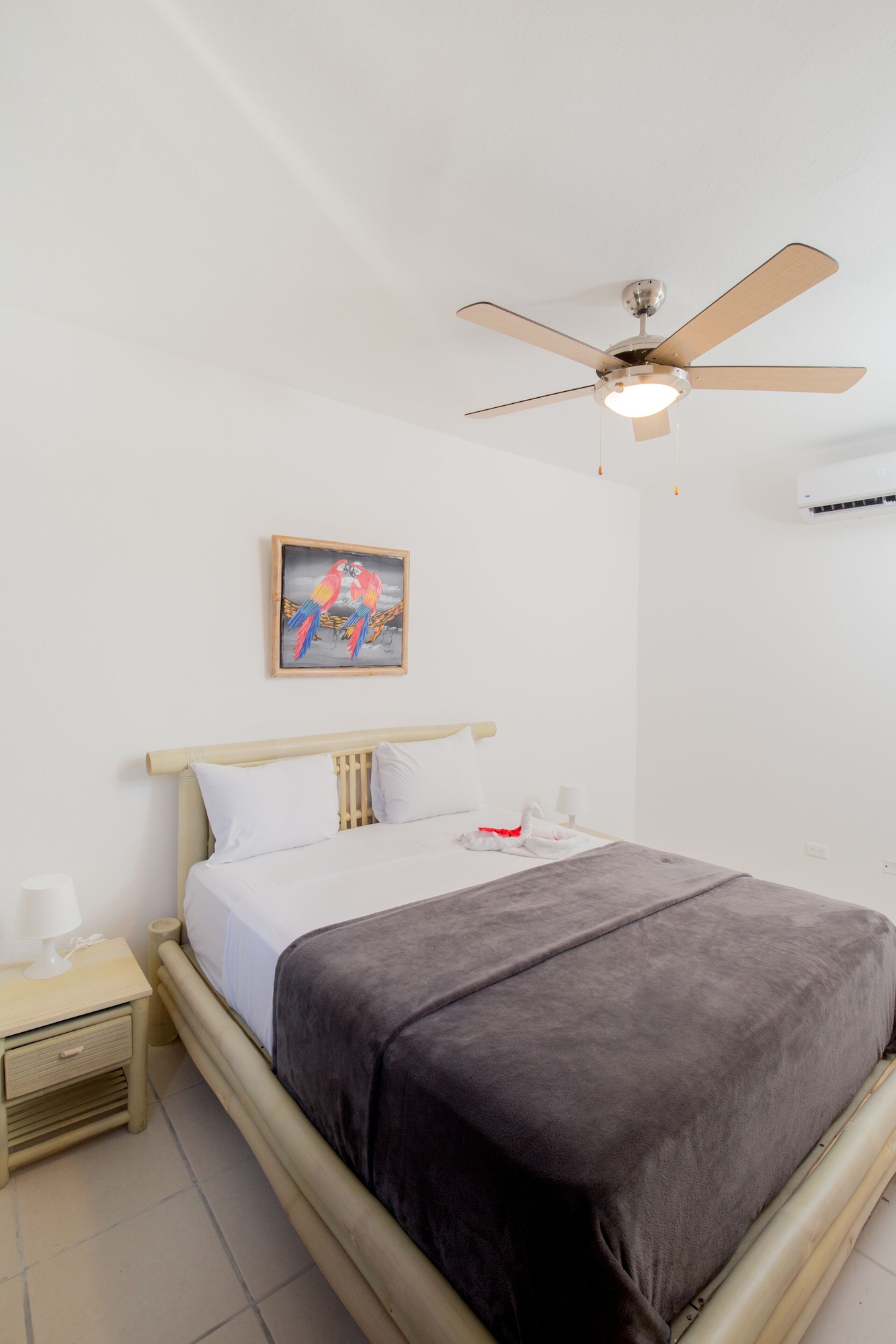 Penthouse, Apartment, King Bed, 3 Queen Beds