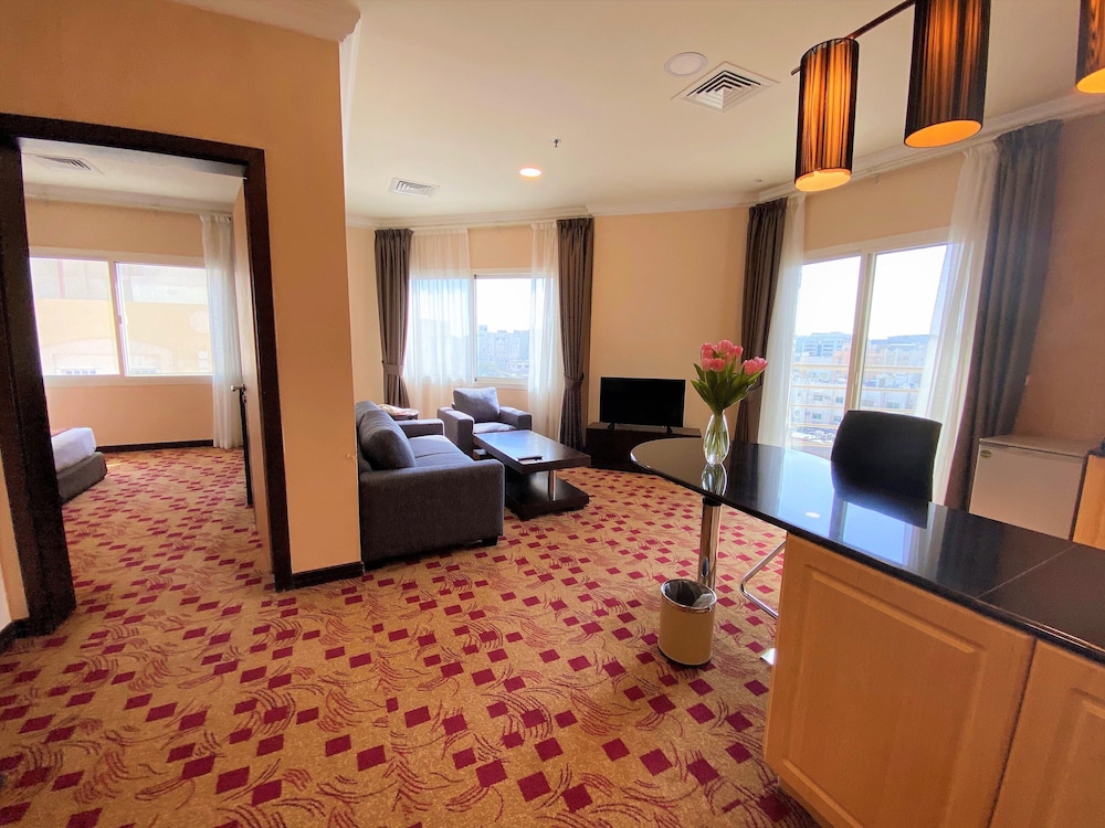Kingsgate Hotel Doha 61/81
