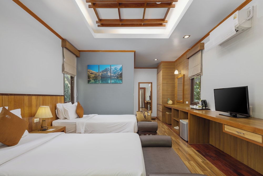 DELUXE, COTTAGE, TWIN BEDS