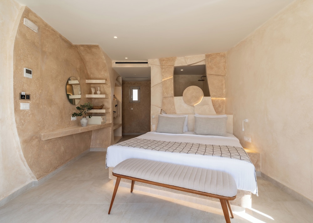 Heyday Luxury Suites 19/66