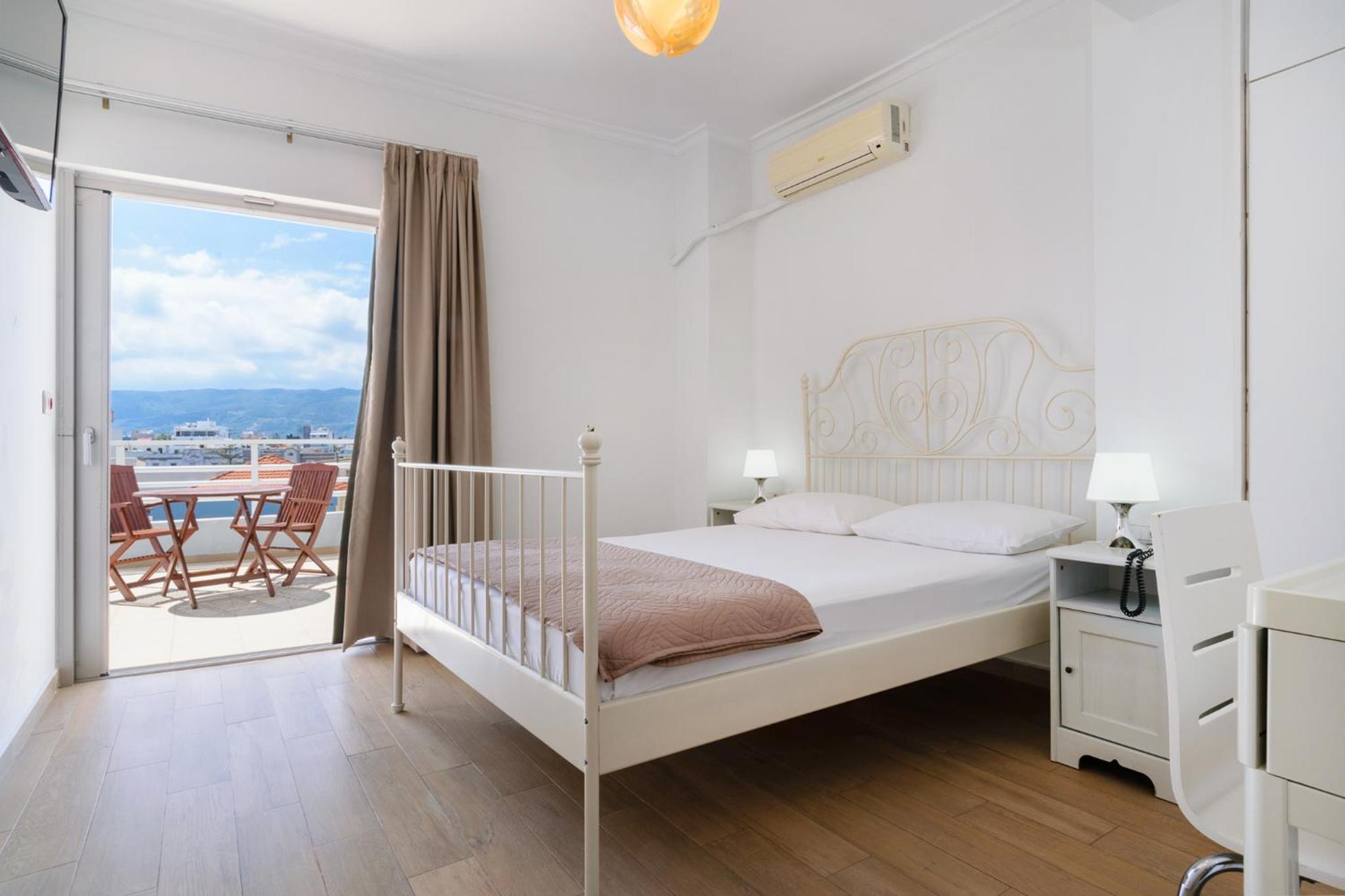 Superior, Quadruple, Double Bed