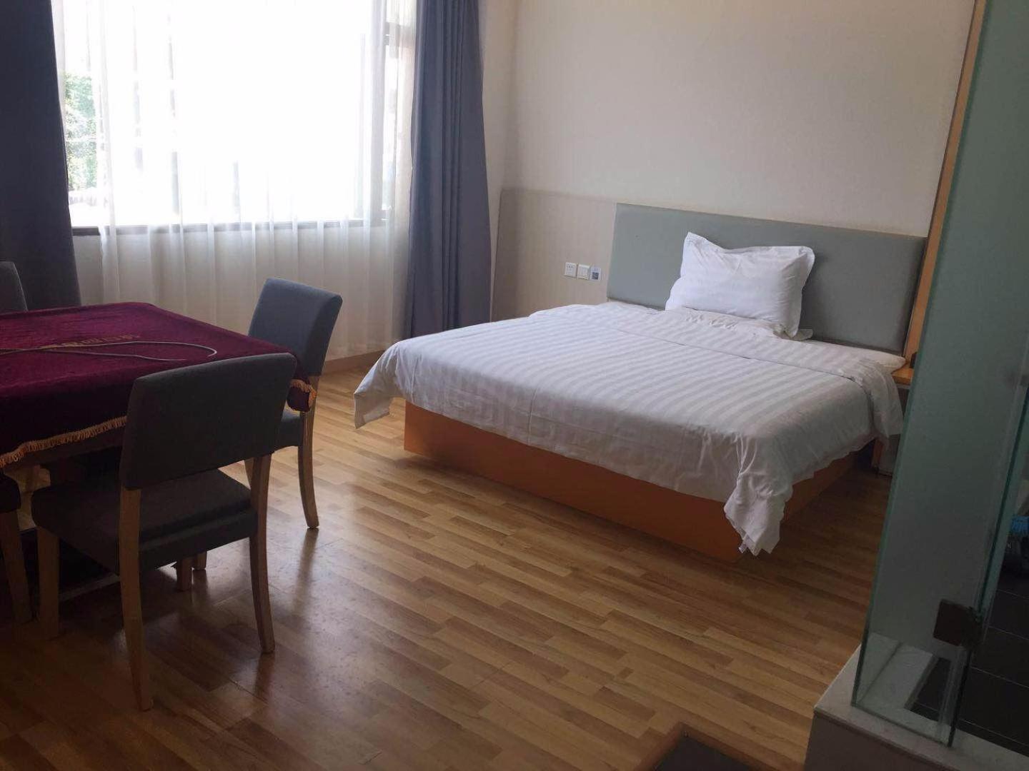 7 Days Inn (Chongqing Yudong Pedestrian Street Duhuili) 10/20