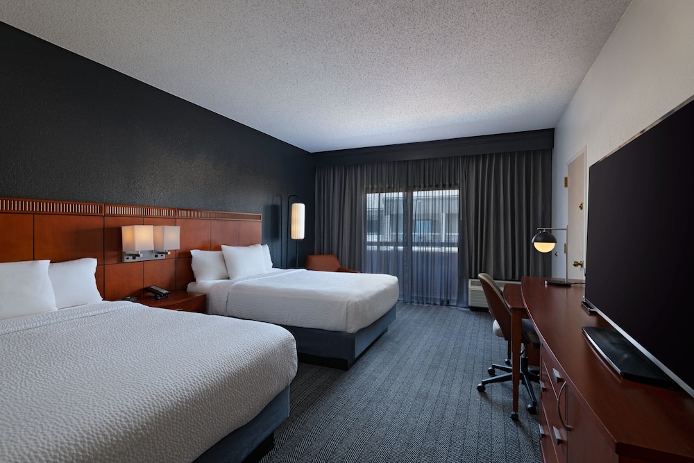 Room at Courtyard Dallas Plano Parkway At Preston Road, PLANO - TX