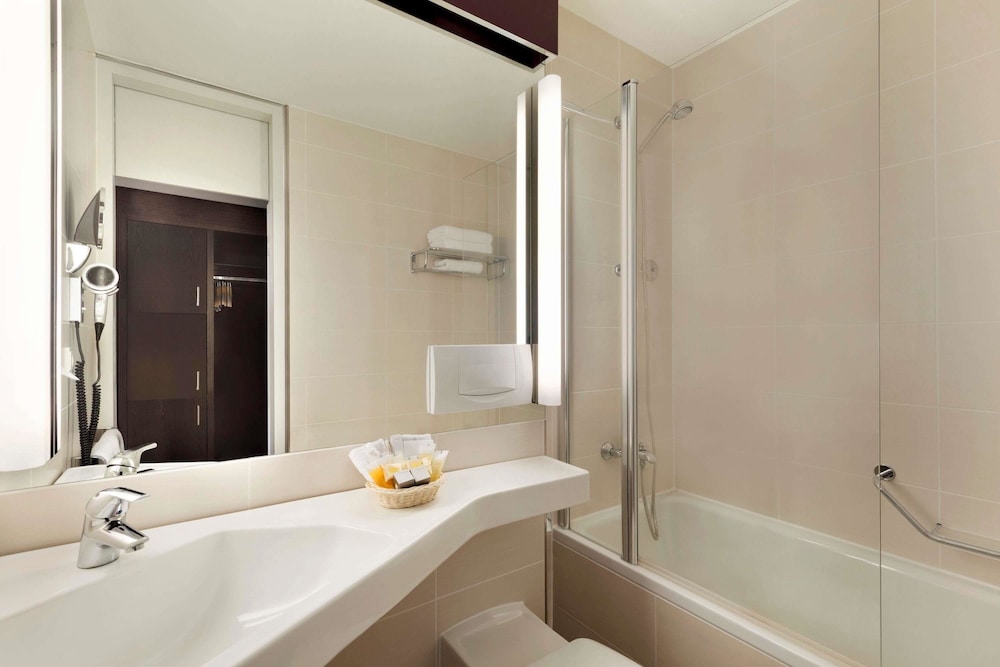 Ramada by Wyndham Nuernberg Parkhotel 5/36
