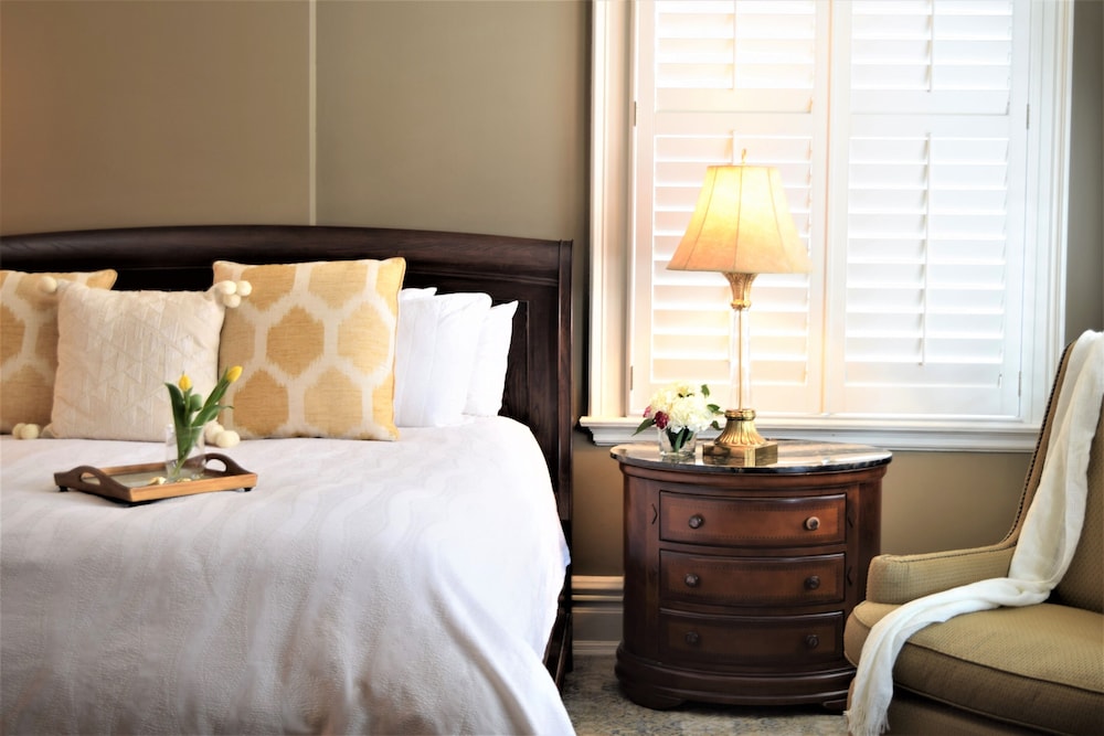 JH Adams Inn, Trademark Collection by Wyndham 11/78