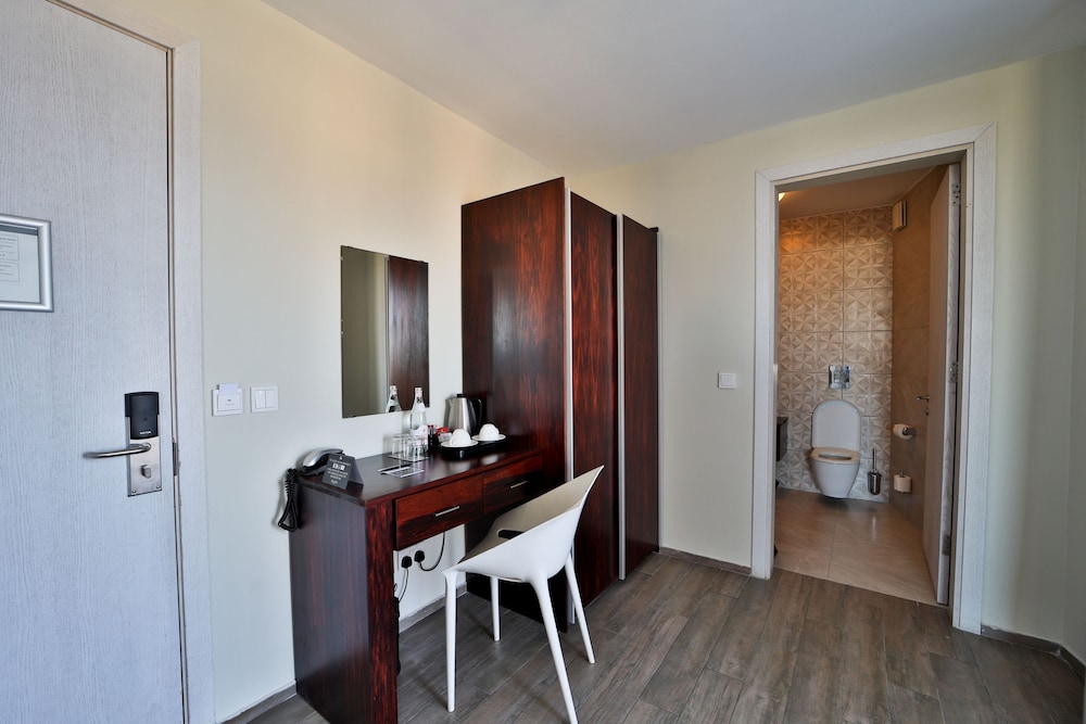 Quaint Boutique Hotel Nadur 76/77