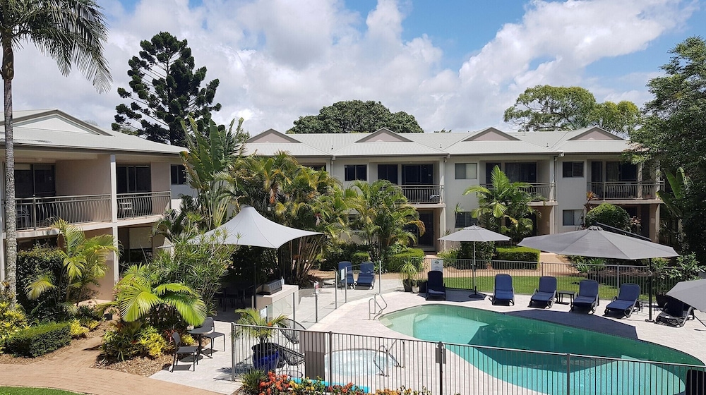 NOOSA RIVER RETREAT 1/23