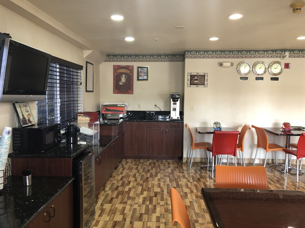 Executive Inn Westley Ca 13/37